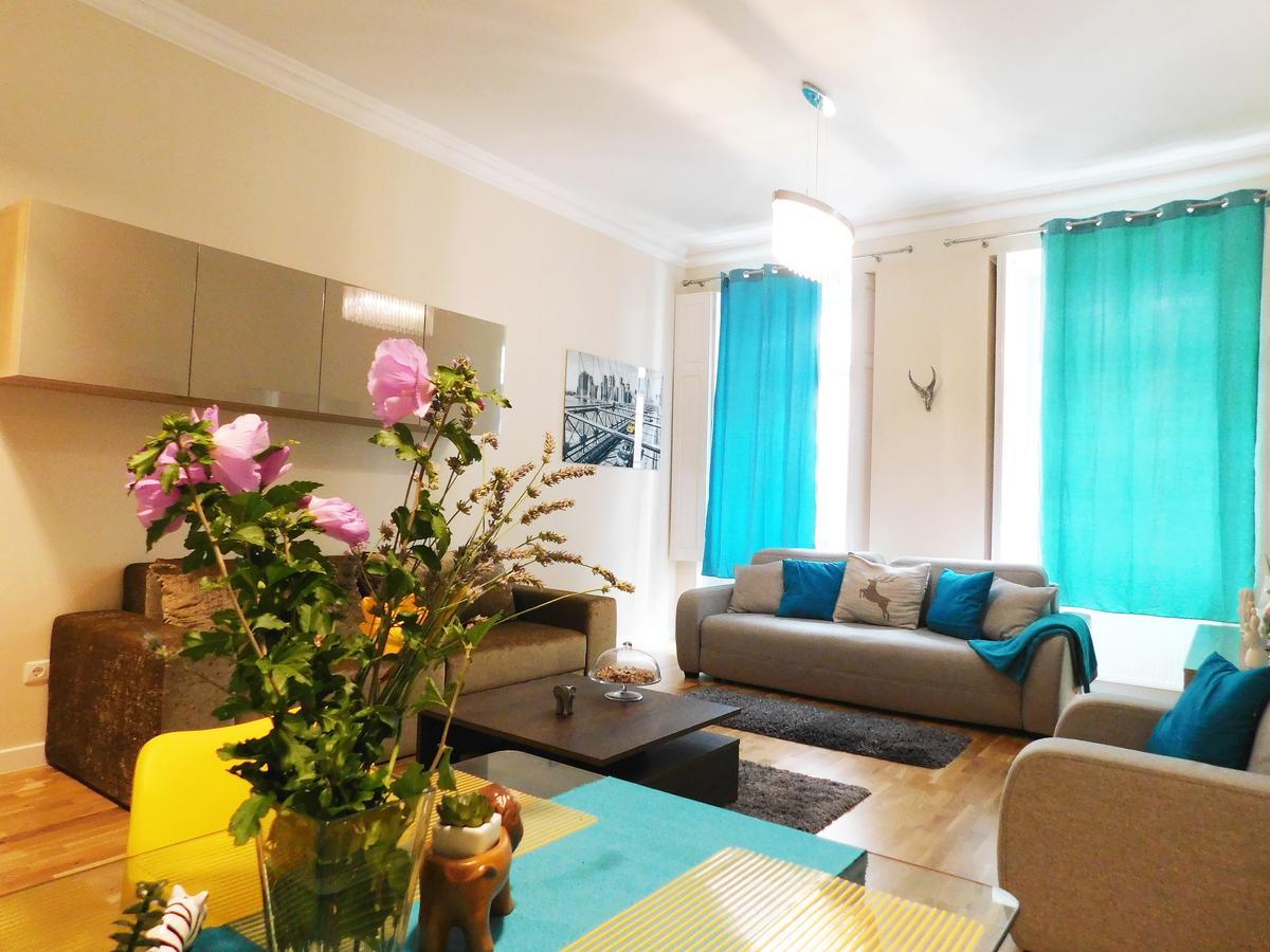 Wonder Deer Luxury Apartment At The Opera Self Check-In Budapeste Exterior foto